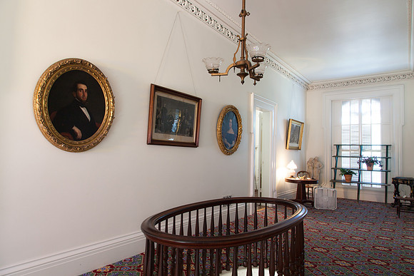 Janesville Wedding Photographer Jason Mielke at the Janesville Lincoln-Tallman House