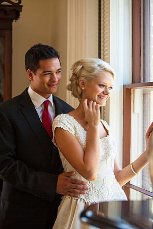 Janesville Wedding Photographer Jason Mielke at the Janesville Lincoln-Tallman House
