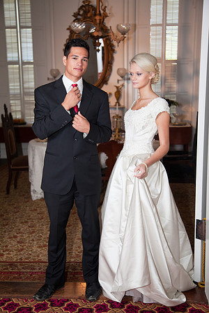 Janesville Wedding Photographer Jason Mielke at the Janesville Lincoln-Tallman House