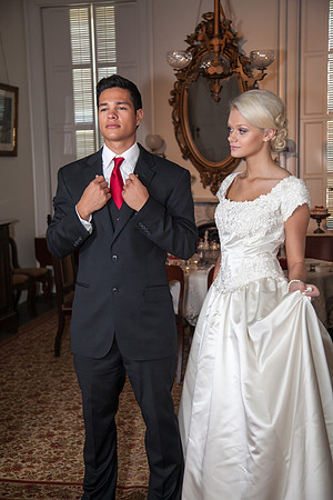 Janesville Wedding Photographer Jason Mielke at the Janesville Lincoln-Tallman House