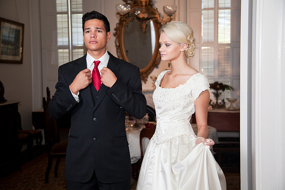 Janesville Wedding Photographer Jason Mielke at the Janesville Lincoln-Tallman House