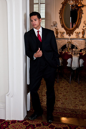 Janesville Wedding Photographer Jason Mielke at the Janesville Lincoln-Tallman House