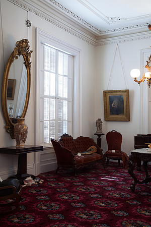 Janesville Wedding Photographer Jason Mielke at the Janesville Lincoln-Tallman House