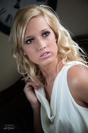 Janesville Photographer | Model Portfolio